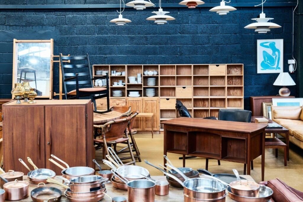 Antique Furniture Stores with Timeless Designs