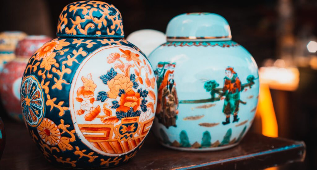 How to Identify Antique Pieces