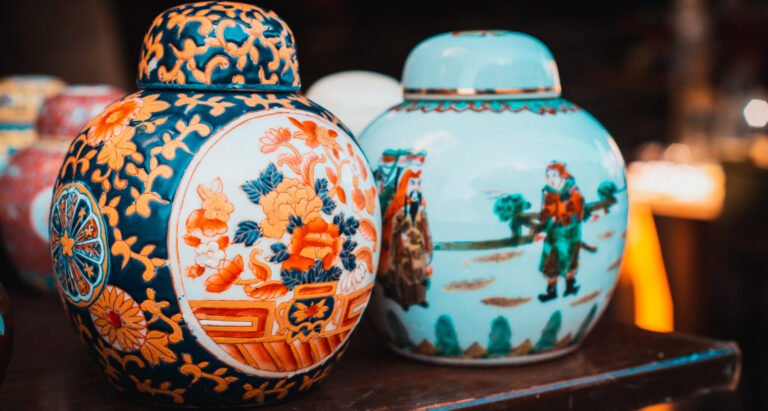 How to Identify Antique Pieces