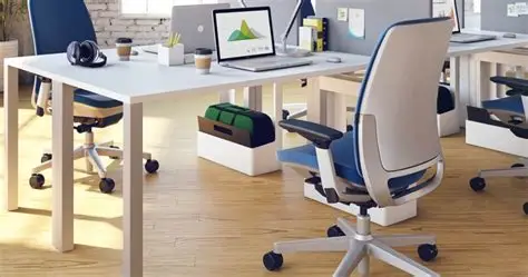 Choosing the Right Office Desk and Chair Combination