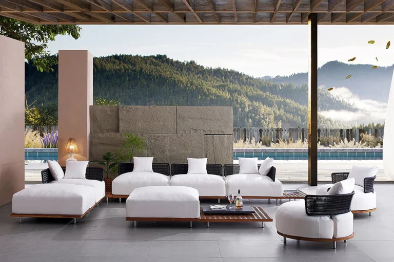 Stylish Timber Furniture for Outdoor Spaces