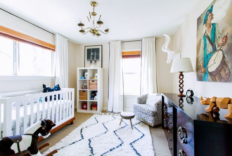 Tips for Styling Antique Furniture in Modern Spaces