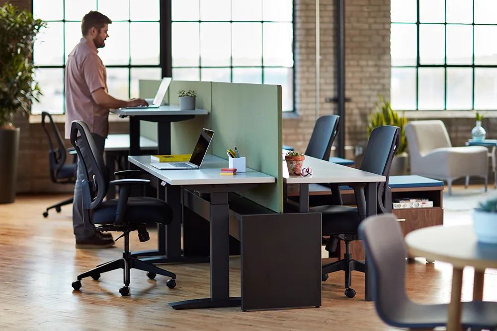 Top Office Furniture Trends for Remote Workers